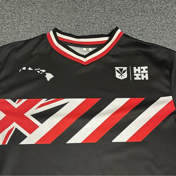 Hawaii’s Finest Black and Red Graphic T-Shirt - Picture 2 of 7